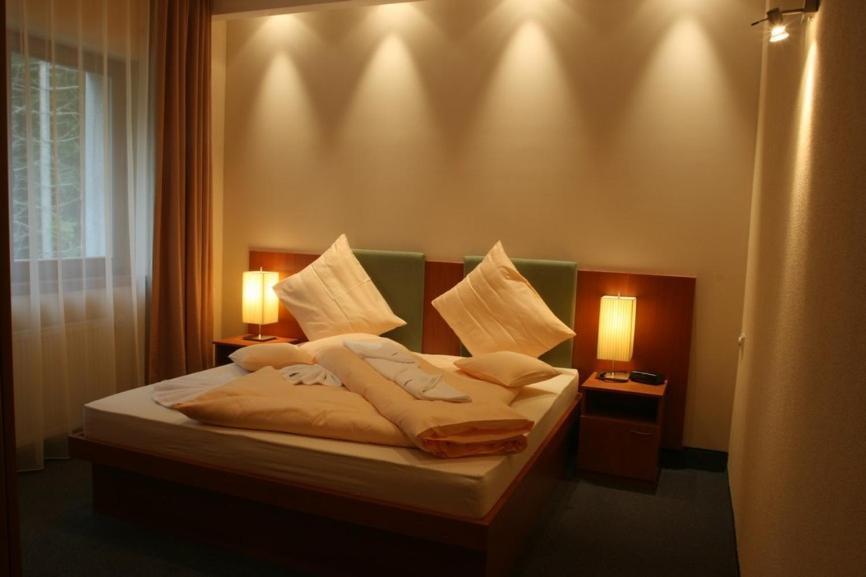 زوبيريتس Horsky Hotel Osobita الغرفة الصورة
