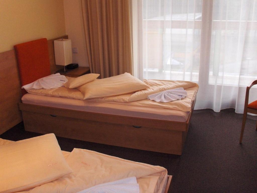 زوبيريتس Horsky Hotel Osobita الغرفة الصورة